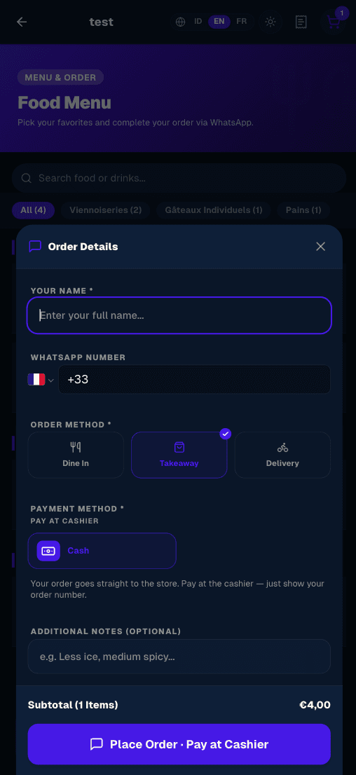 Une commande passée depuis un téléphone : nom, numéro WhatsApp, sur place, à emporter ou livraison, paiement à la caisse, et le bouton pour commander.